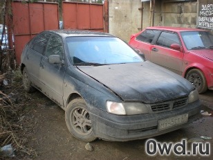 Битый автомобиль Toyota Carina E